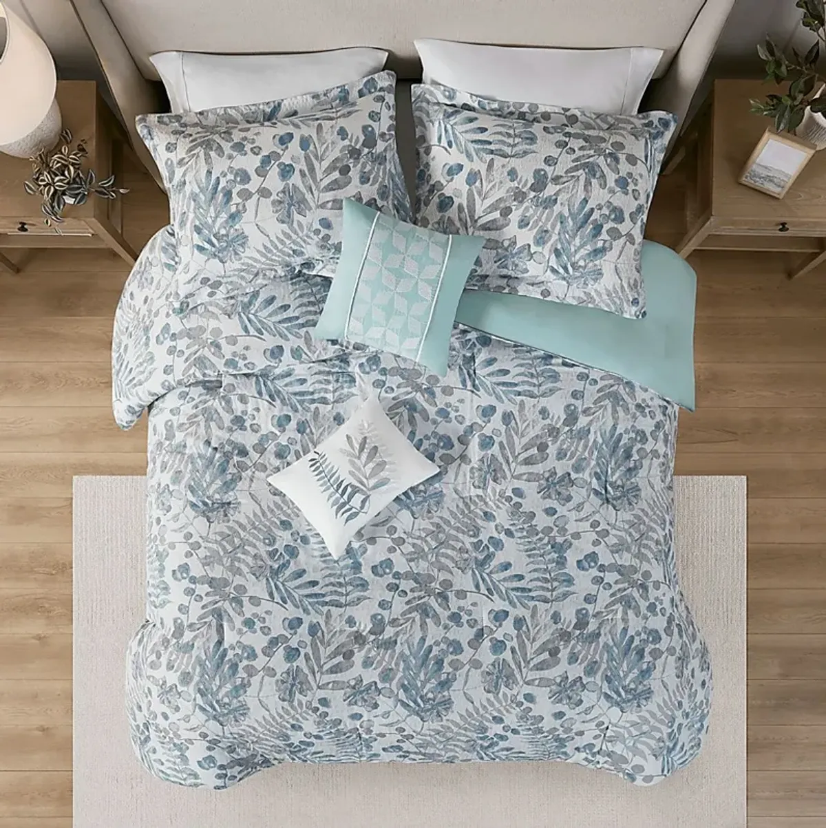 Alomost Blue 5 Pc Full/Queen Comforter Set