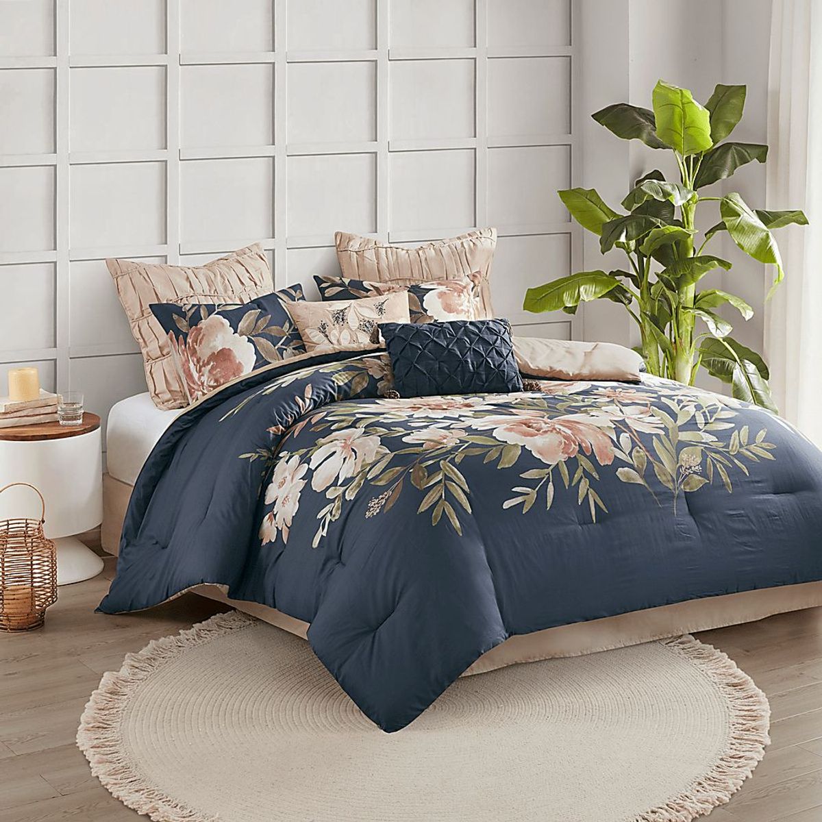 Bottlebrush Navy 8 Pc Queen Comforter Set