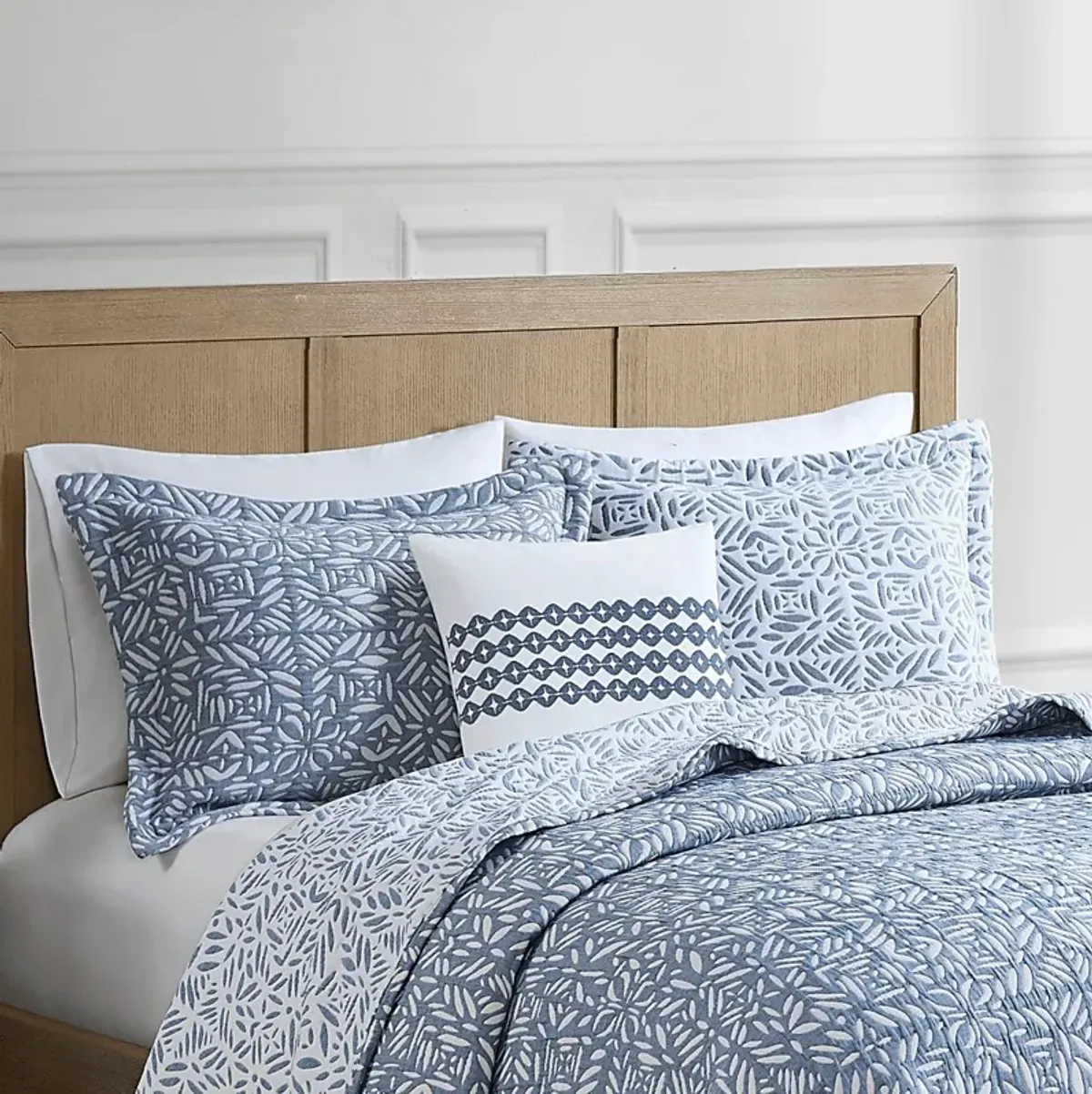 Washmon Blue 4 Pc Full/Queen Coverlet Set