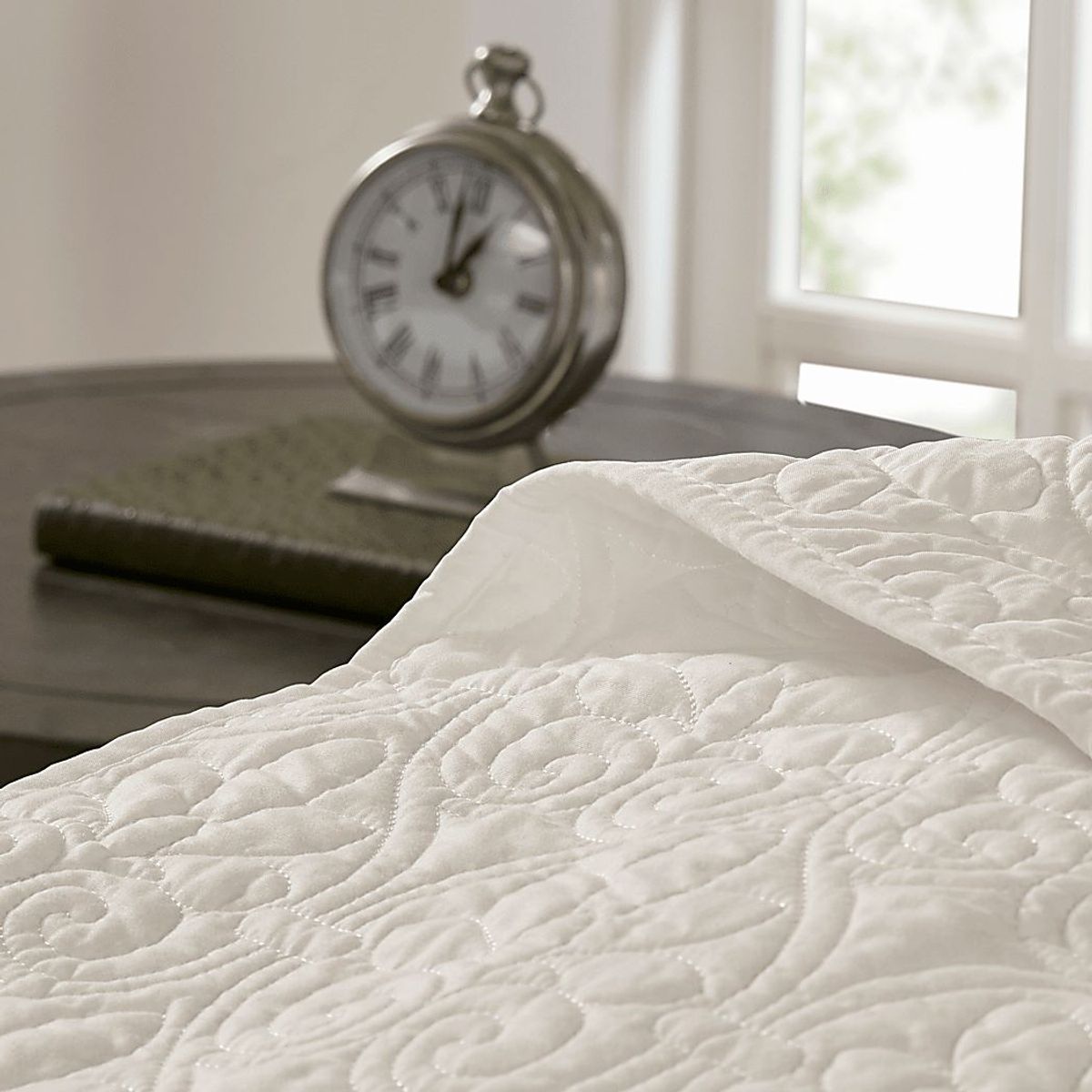 Toyah Cream 3 Pc Full Bedspread Set