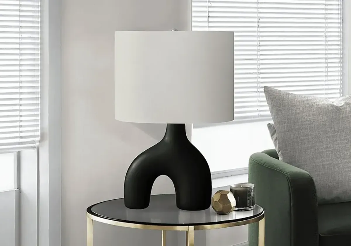 Madola Island Black Lamp