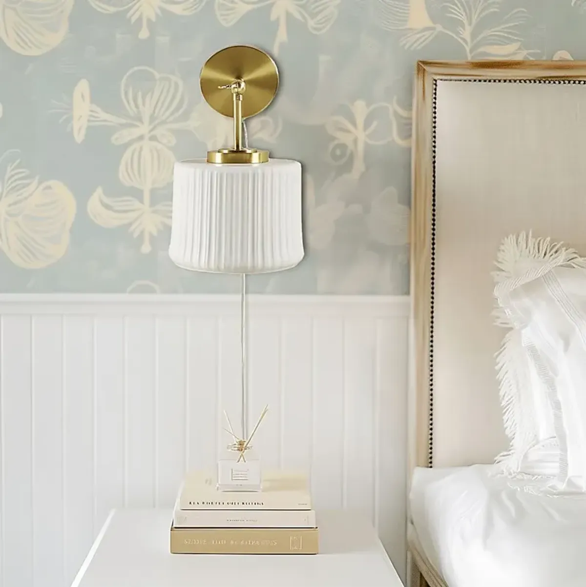 Kipling Court Gold Sconce