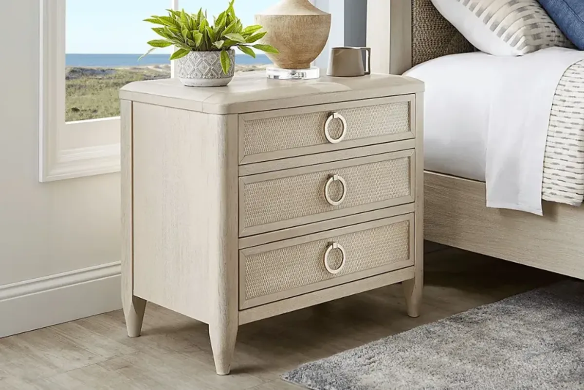 Maldive White 5 Pc Queen Panel Bedroom