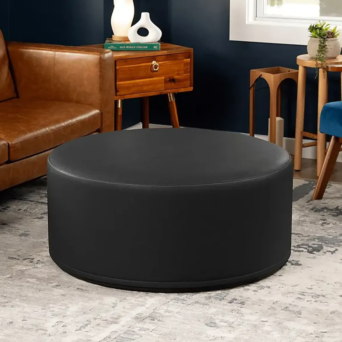 Bevina I Black Ottoman