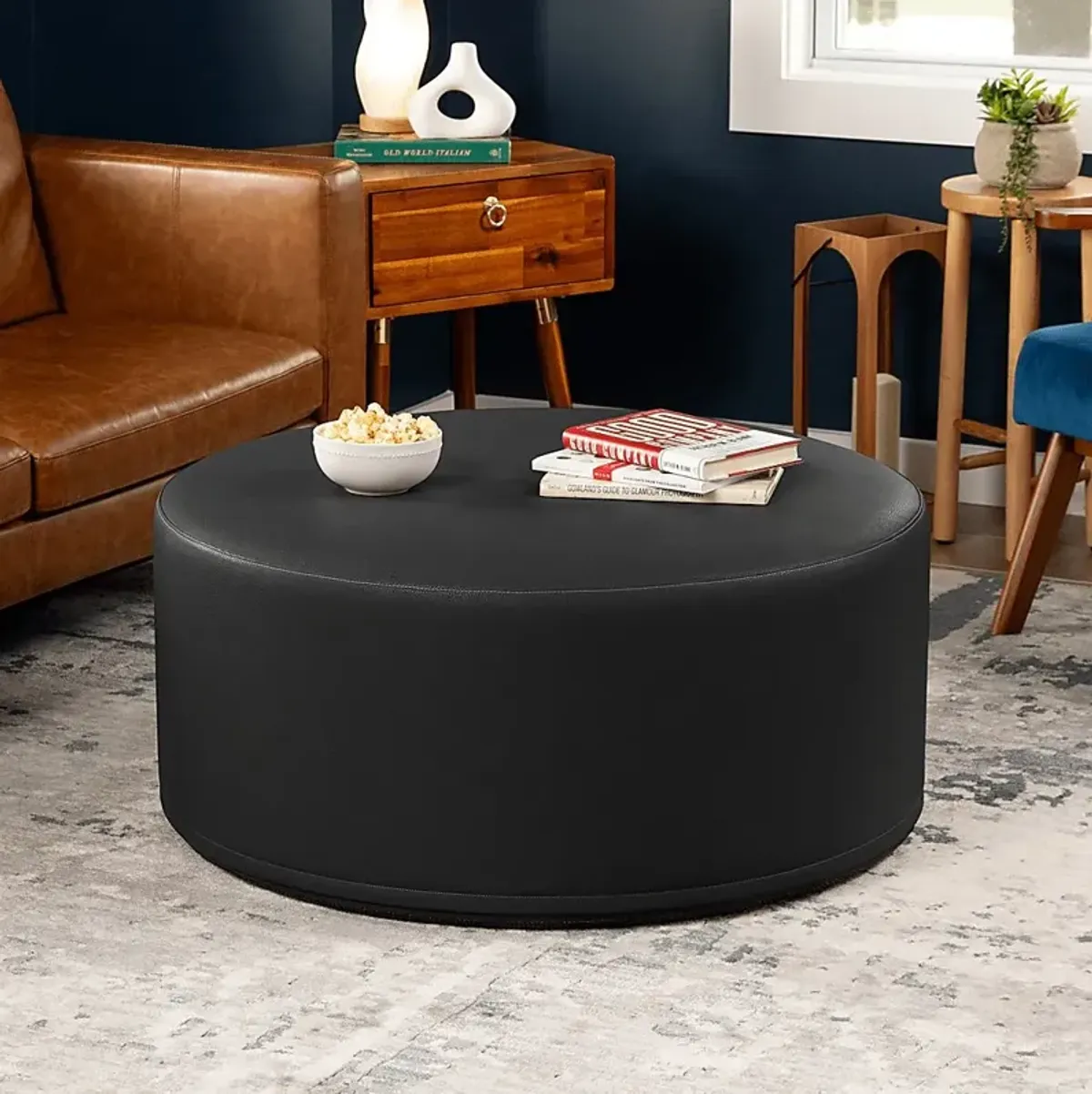 Bevina I Black Ottoman