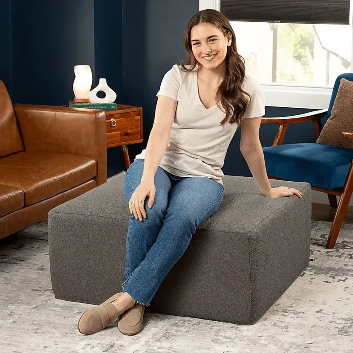 Lesusa II Gray Ottoman