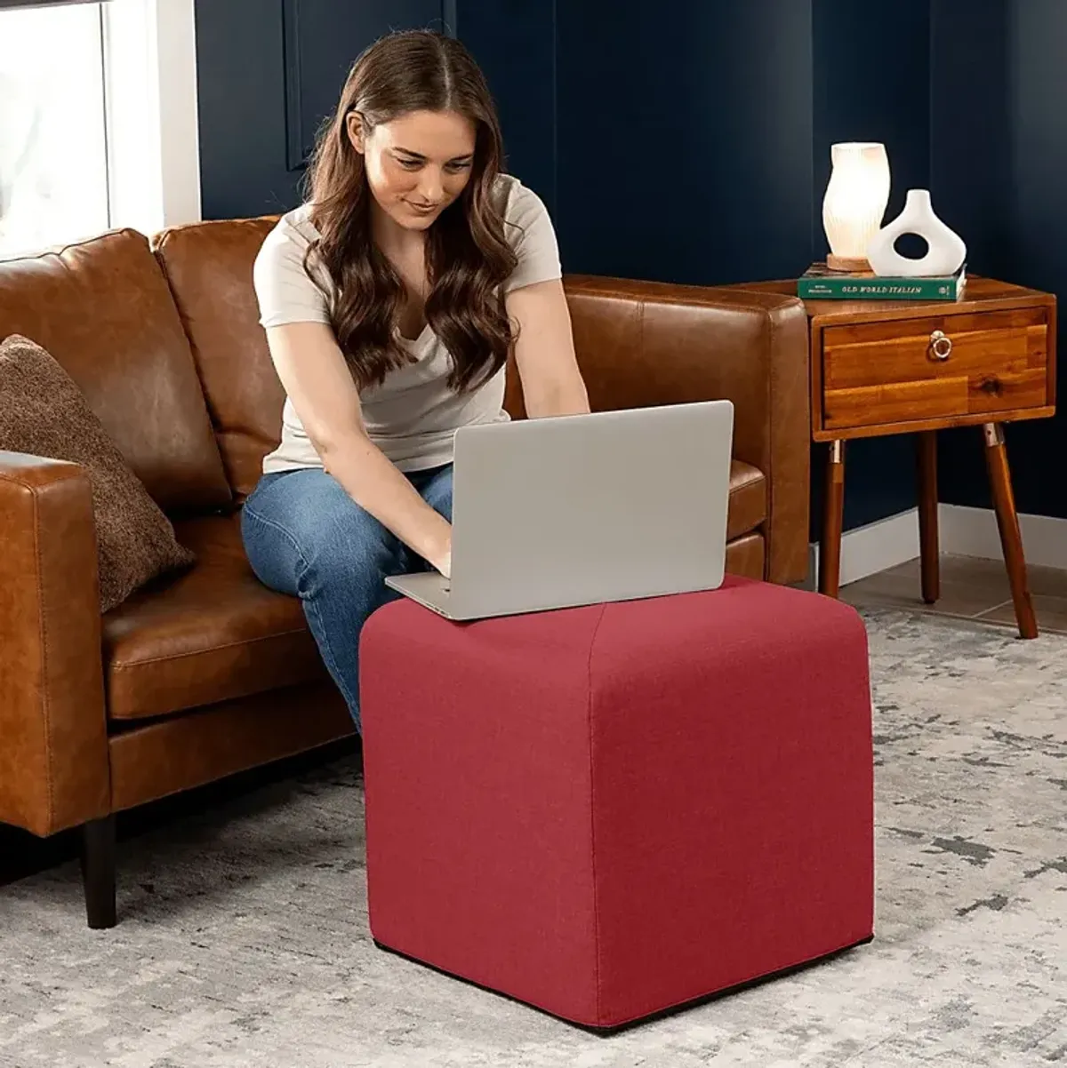 Edunci Red Ottoman