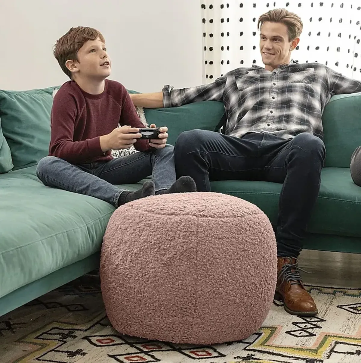 Bansqa I Pink Shearling Pouf