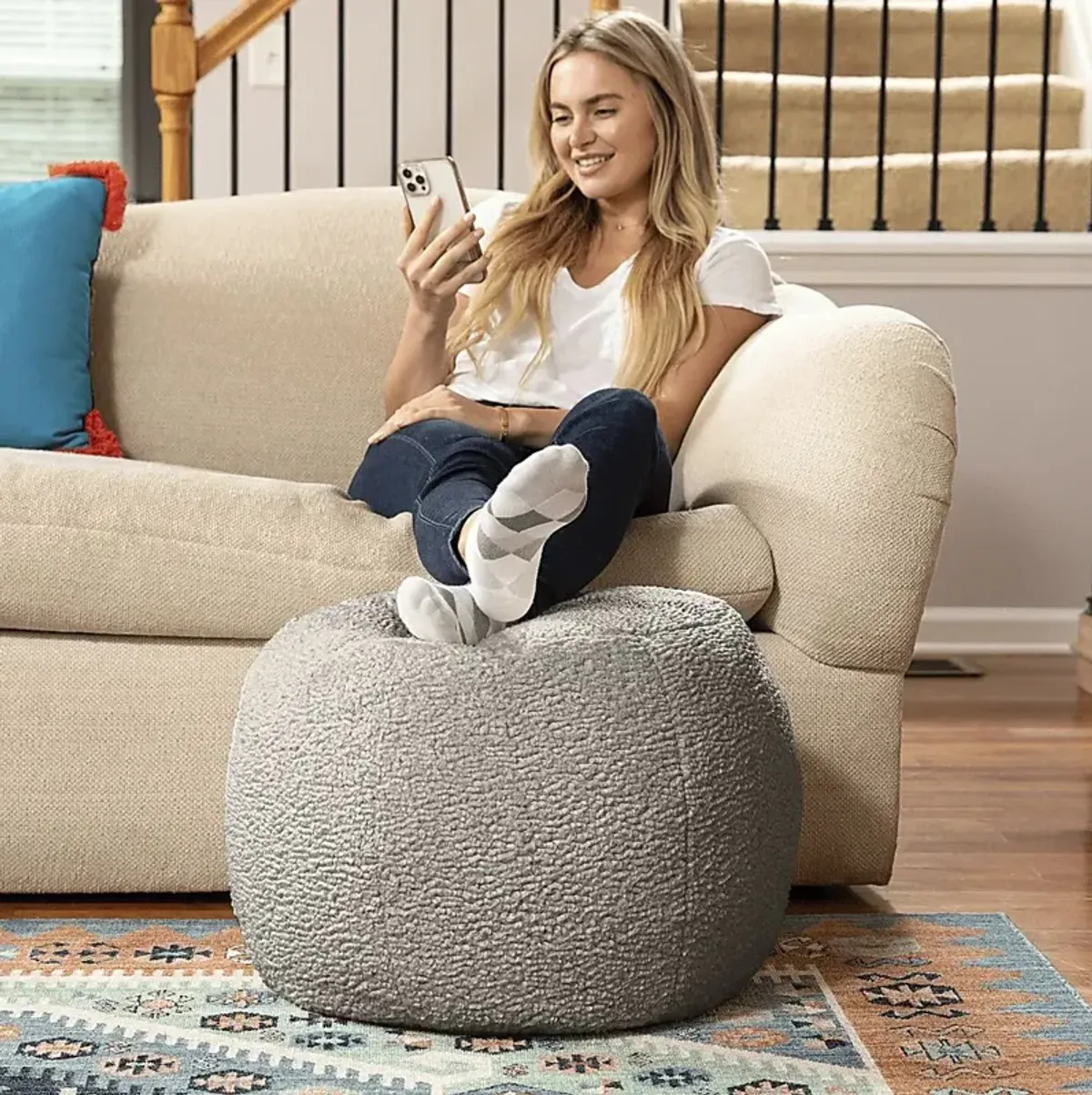 Bansqa I Gray Shearling Pouf