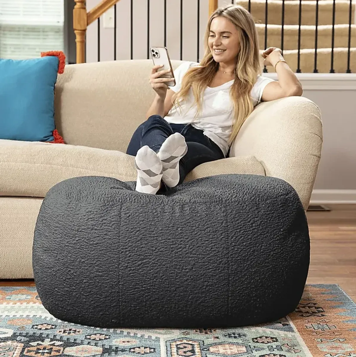 Bansqa II Black Oval Shearling Pouf