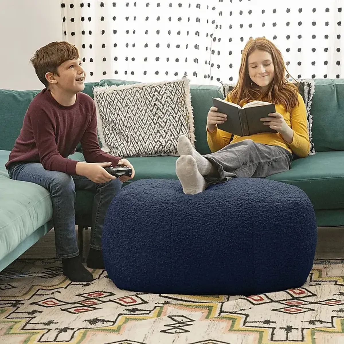 Bansqa II Indigo Oval Shearling Pouf