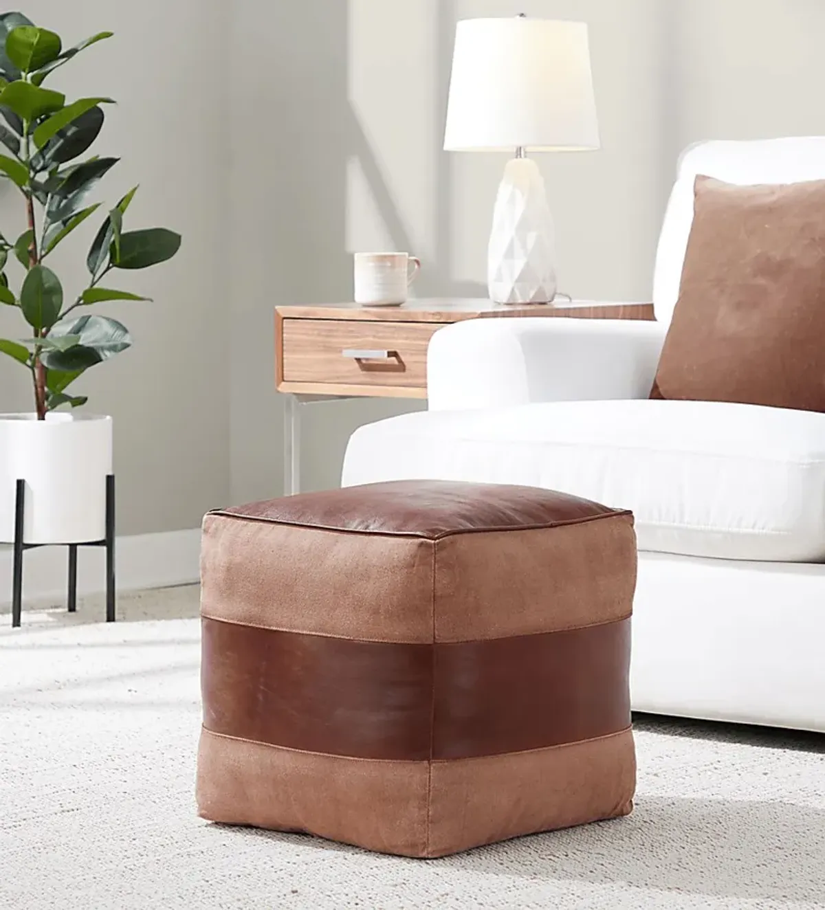 Cheerie I Espresso Pouf