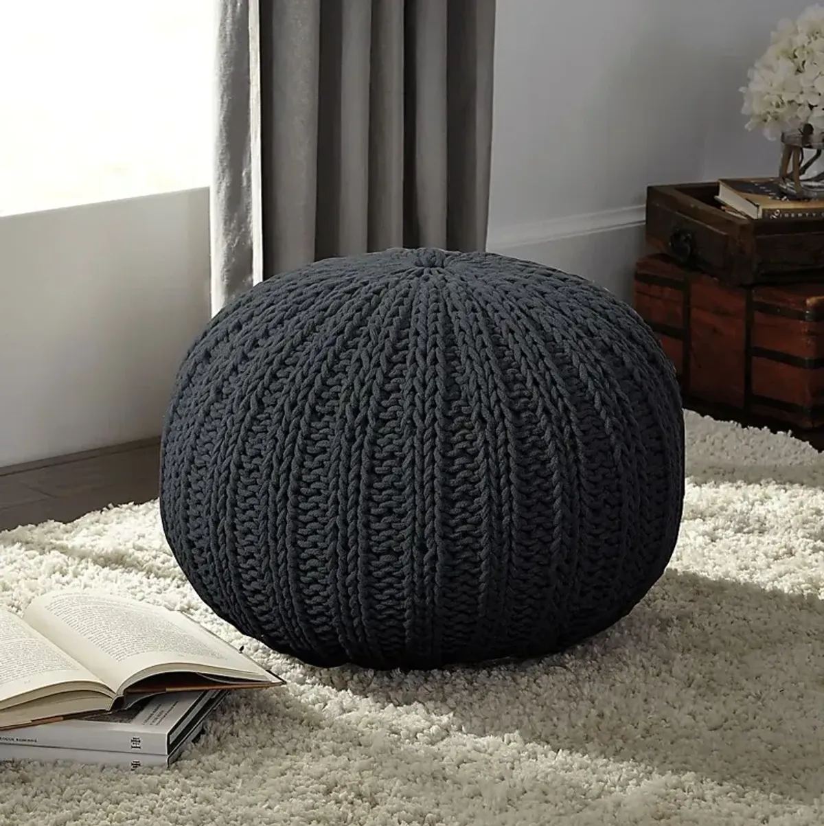 Ayidu Black Pouf