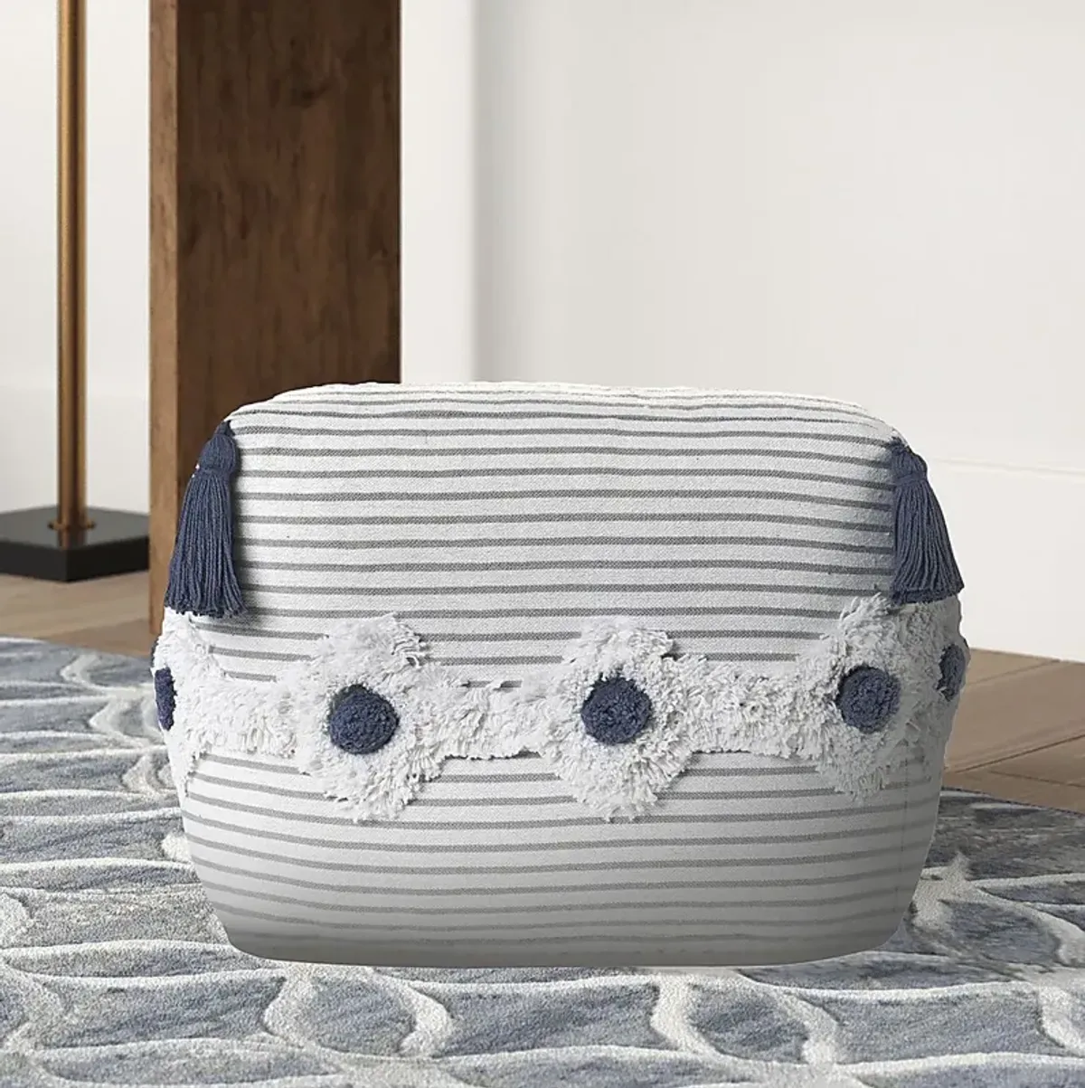 Zenole Gray/Ivory Pouf