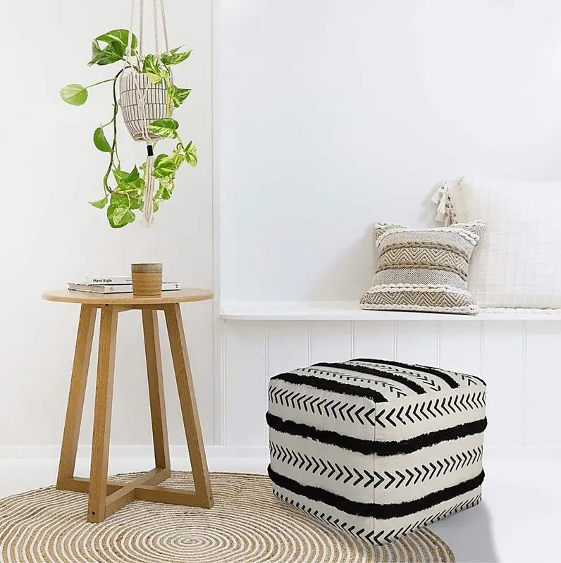 Emgen Black/White Pouf