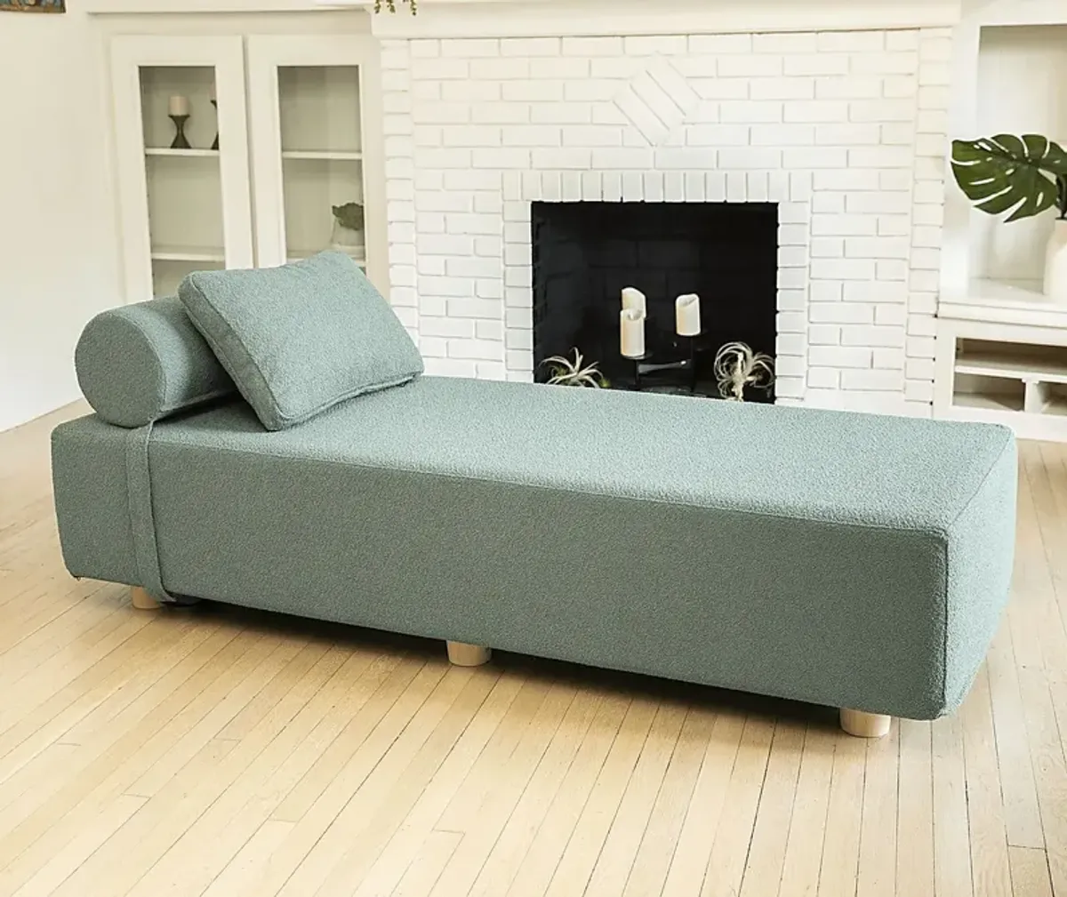 Bonford Green Daybed