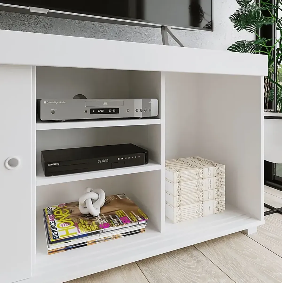 Chamto White 63in. Console