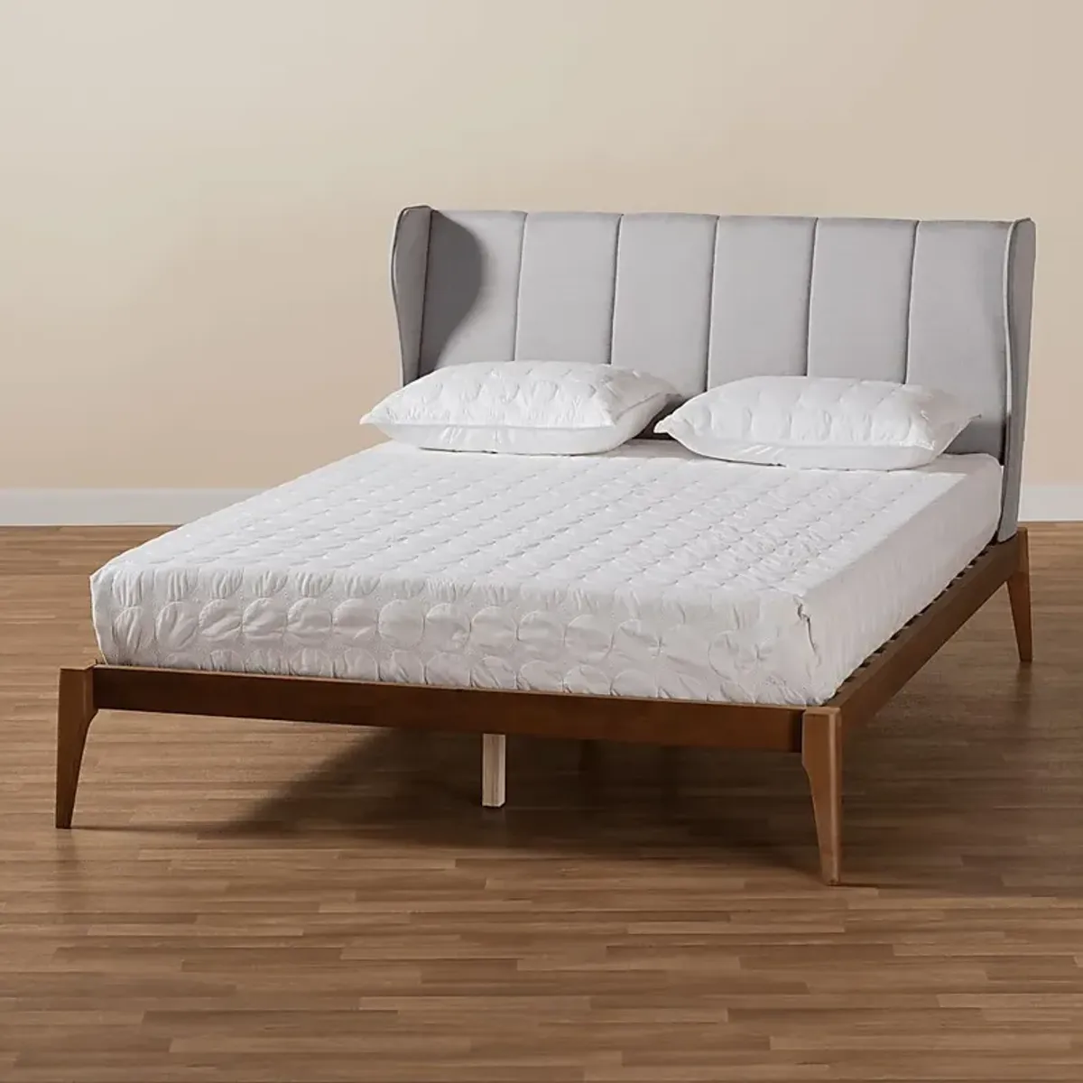 Hebbron Light Gray Queen Bed