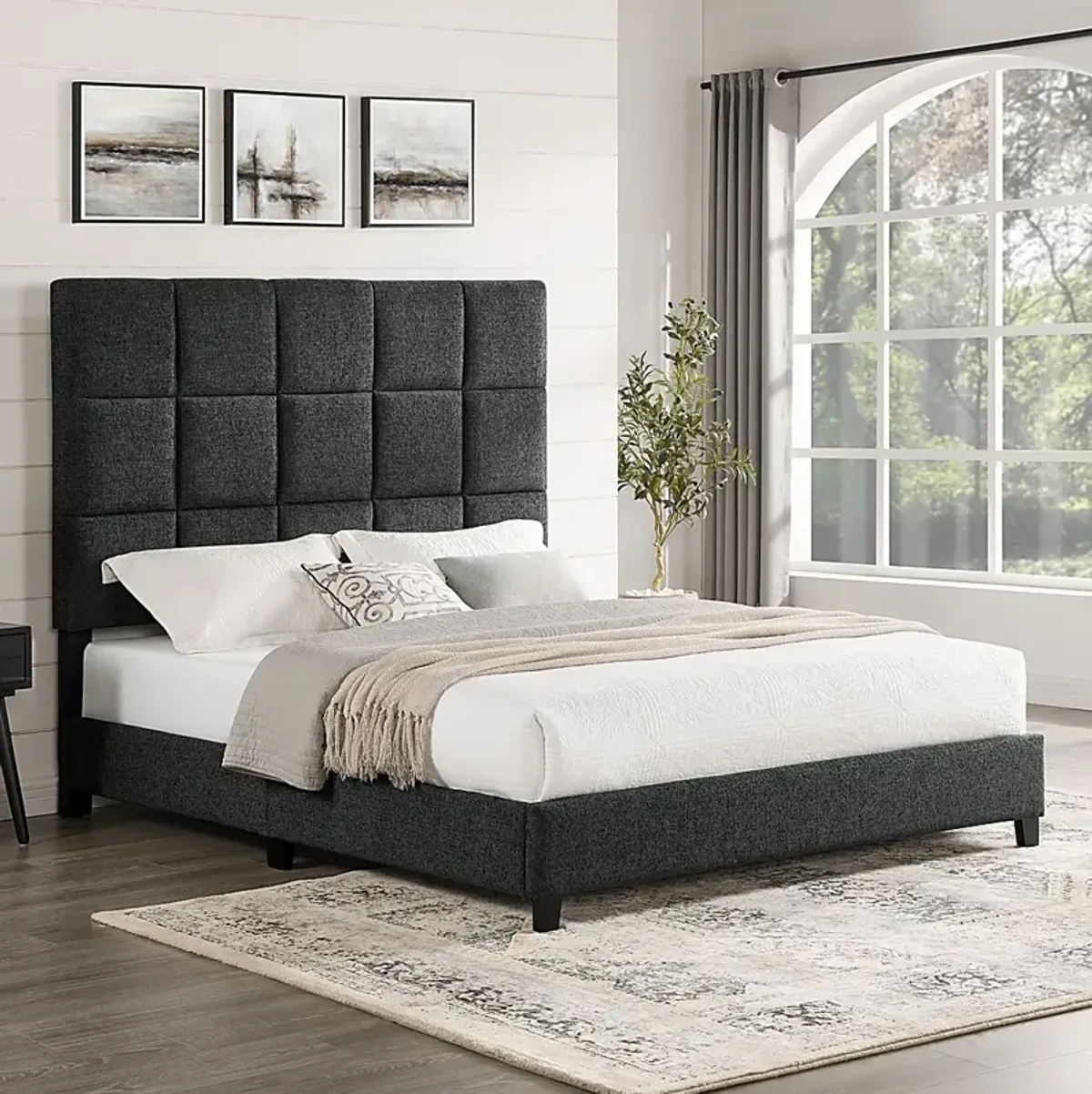 Briya Gray Queen Upholstered Bed