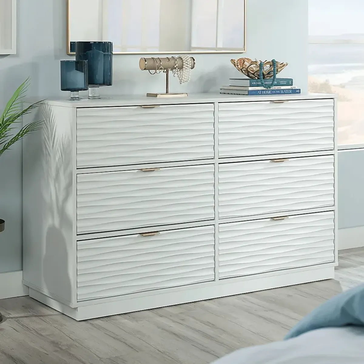 Caxambas White Dresser