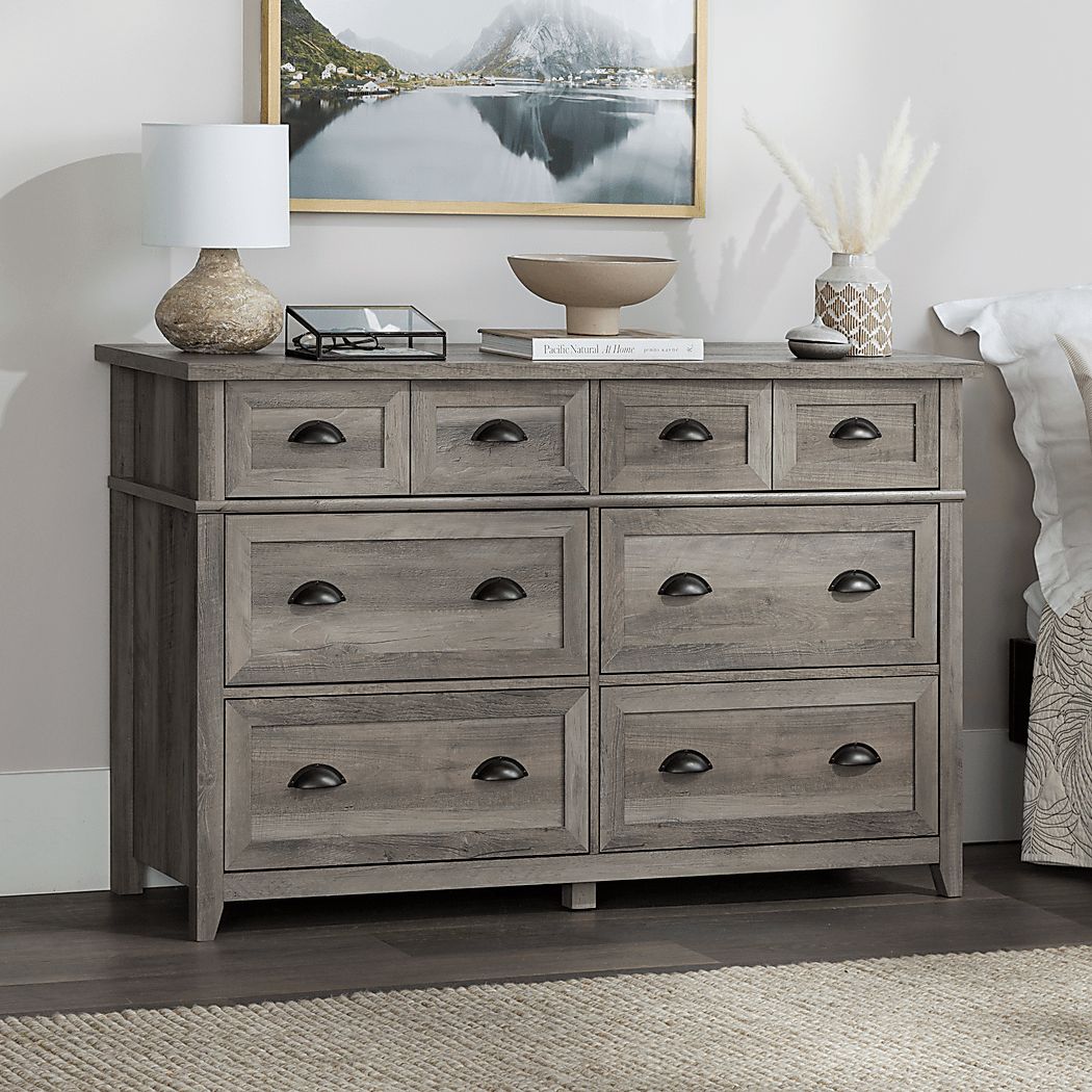 Bramwyck Gray Dresser