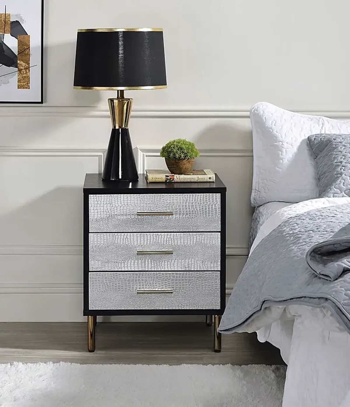 Lunenburg I Black Nightstand