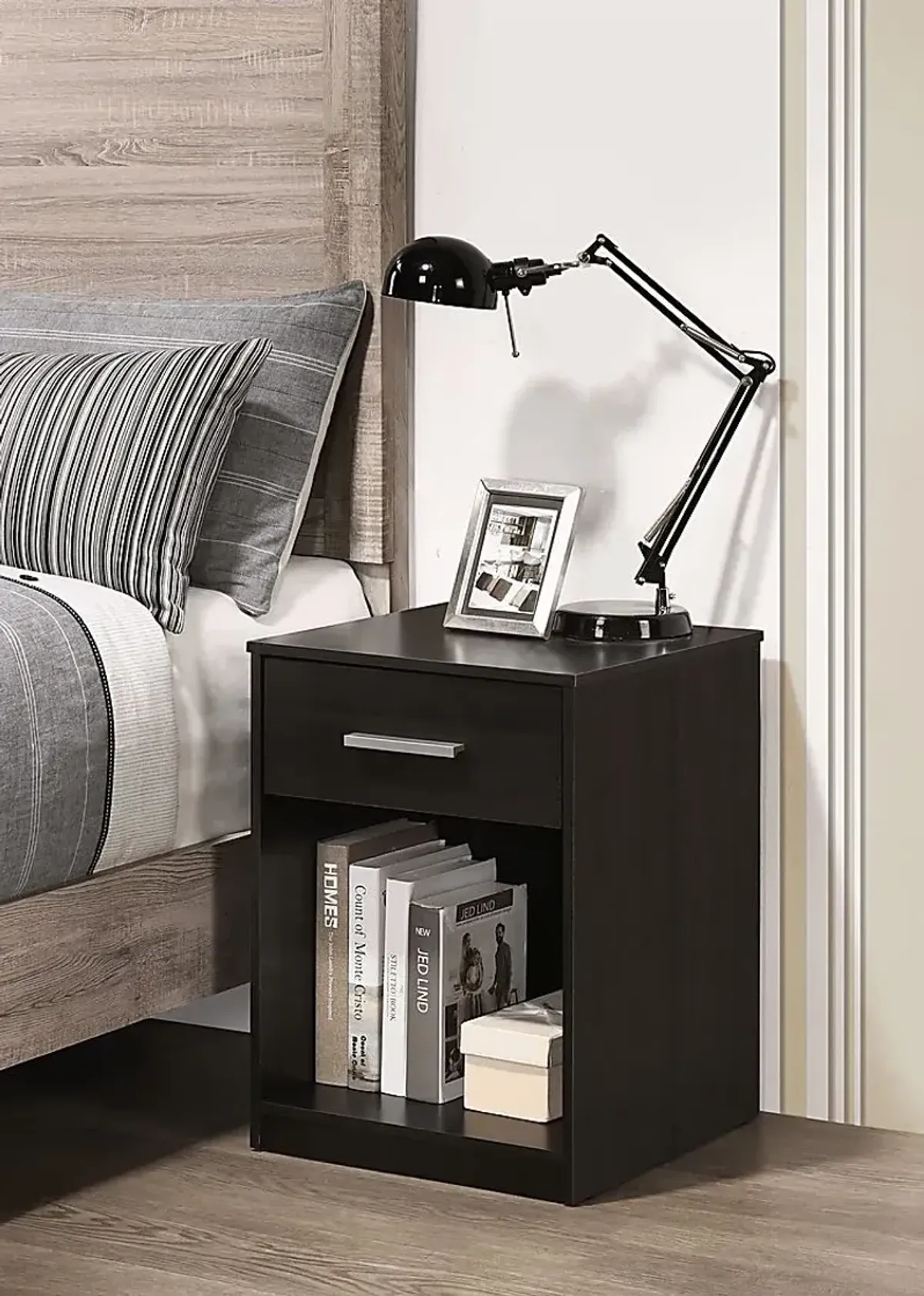 Fernedge I Brown Nightstand