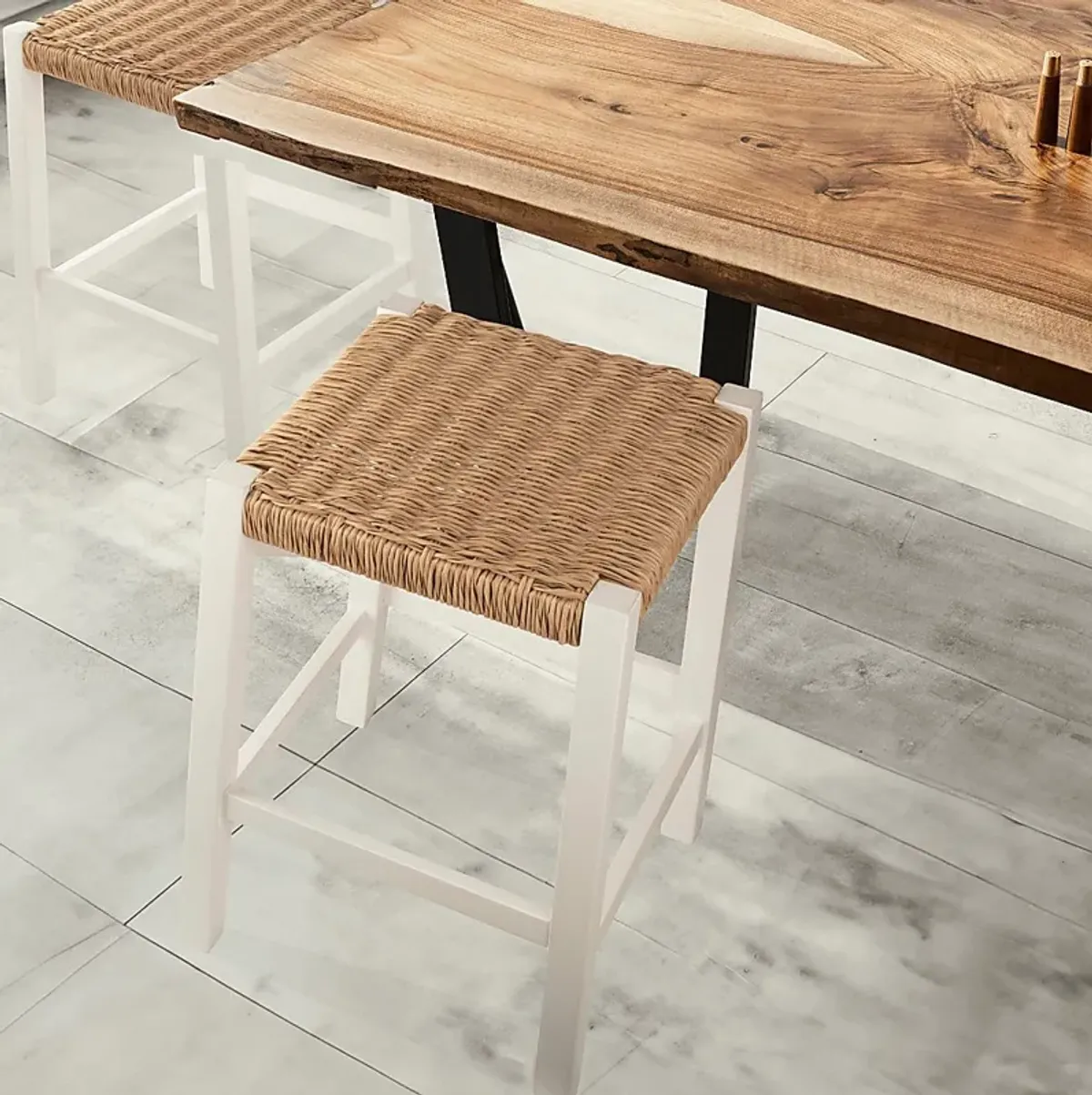 Zorvyn White/Natural Counter Height Stool