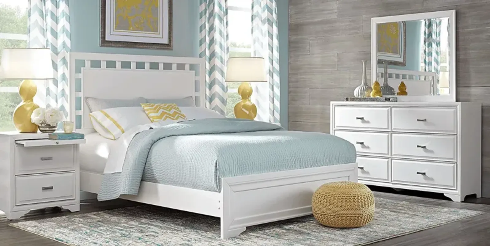 Belcourt White 5 Pc Queen Lattice Bedroom