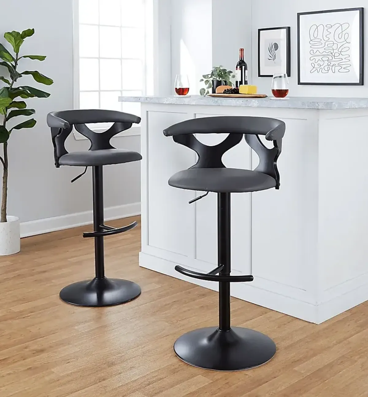 Wyndmoor VII Black Adjustable Barstool, Set of 2