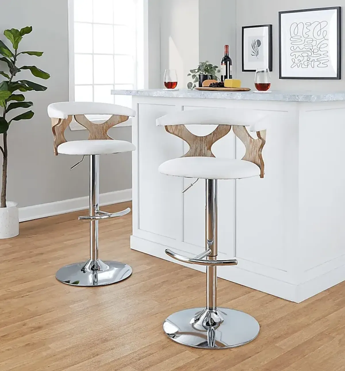 Wyndmoor IX Cream Adjustable Barstool, Set of 2