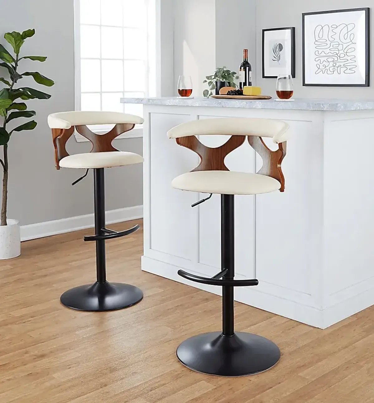 Wyndmoor XI Cream Adjustable Barstool, Set of 2