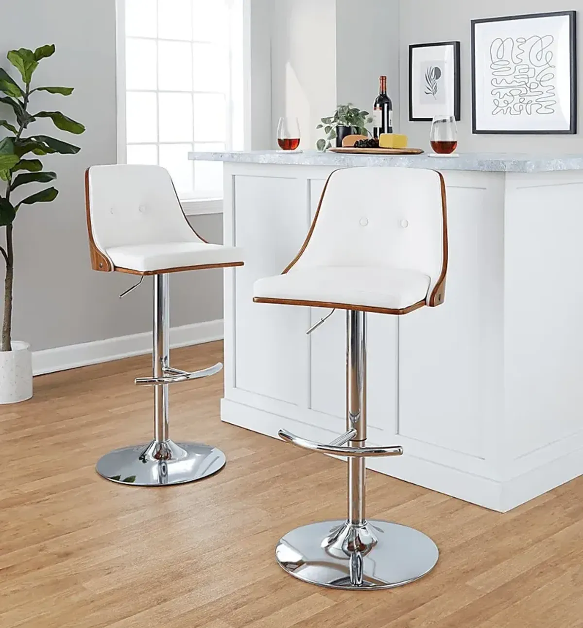 Wyndtop III White Adjustable Barstool, Set of 2