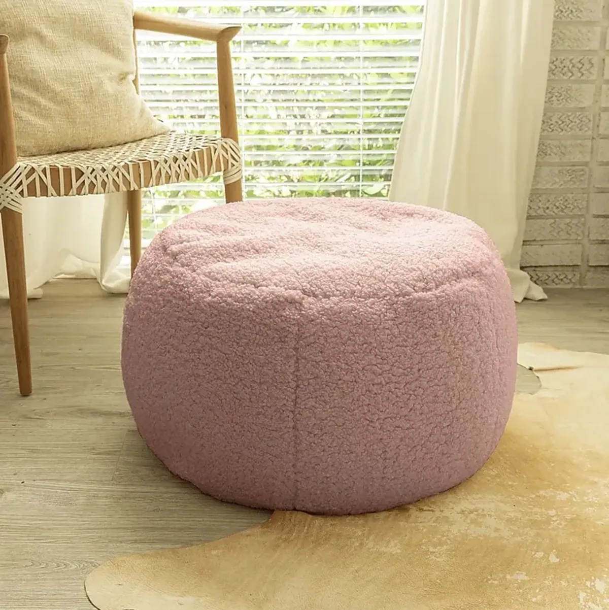 Meashi Pink Shealing Pouf