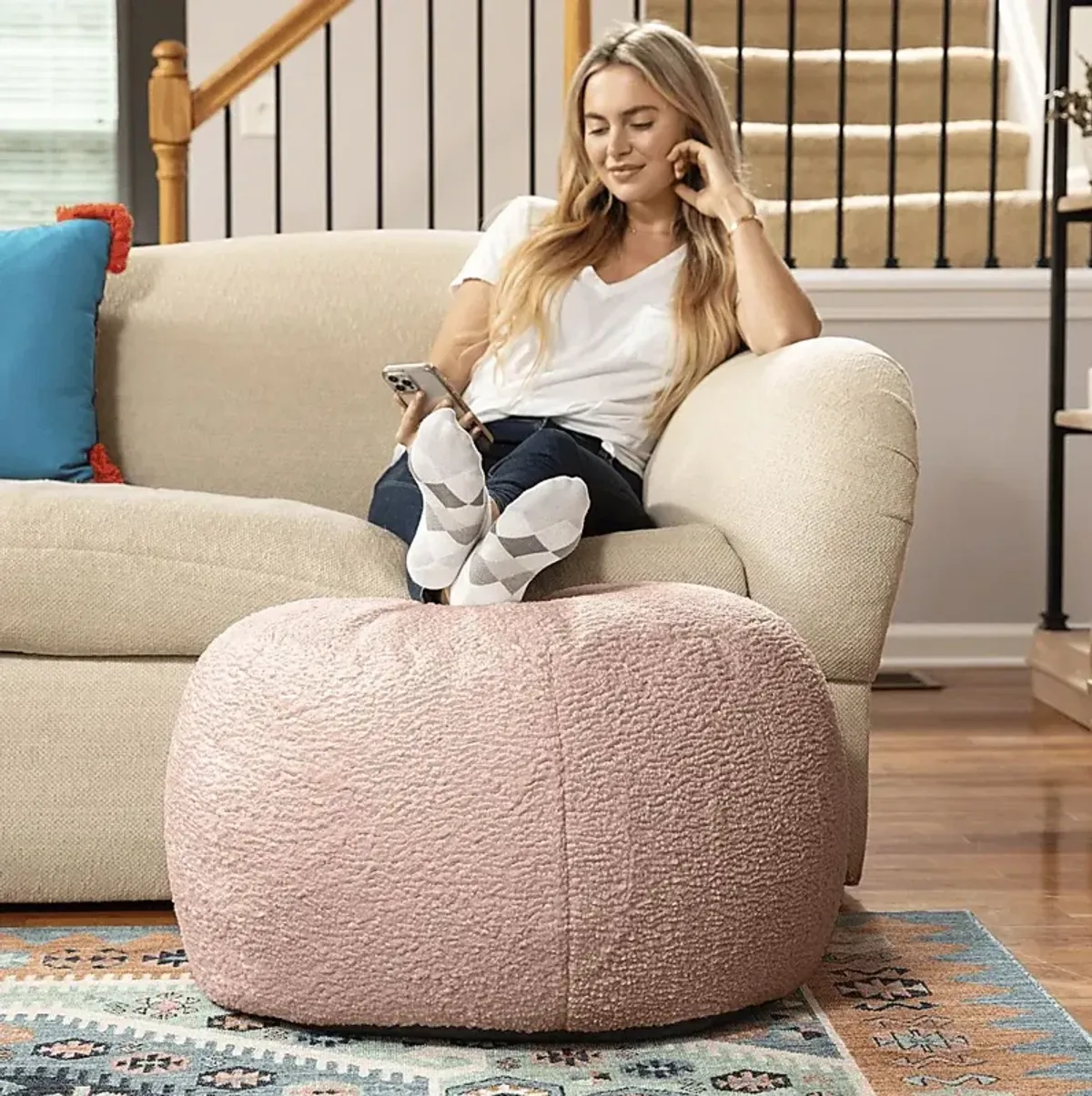 Meashi Pink Shealing Pouf