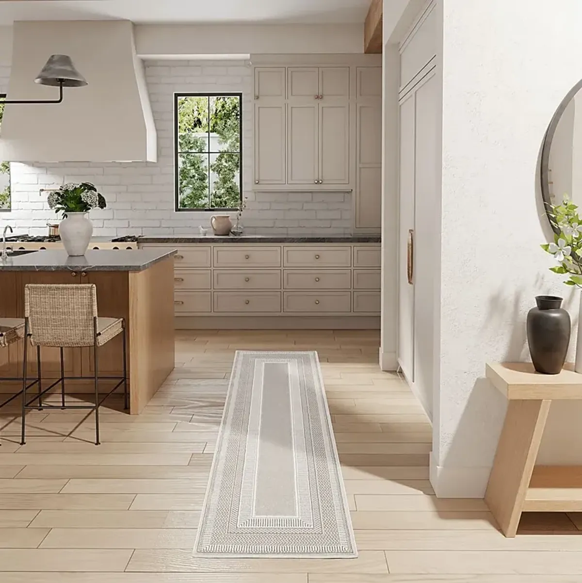 Anlyth Ivory 2'3 x 7'6 Runner Rug