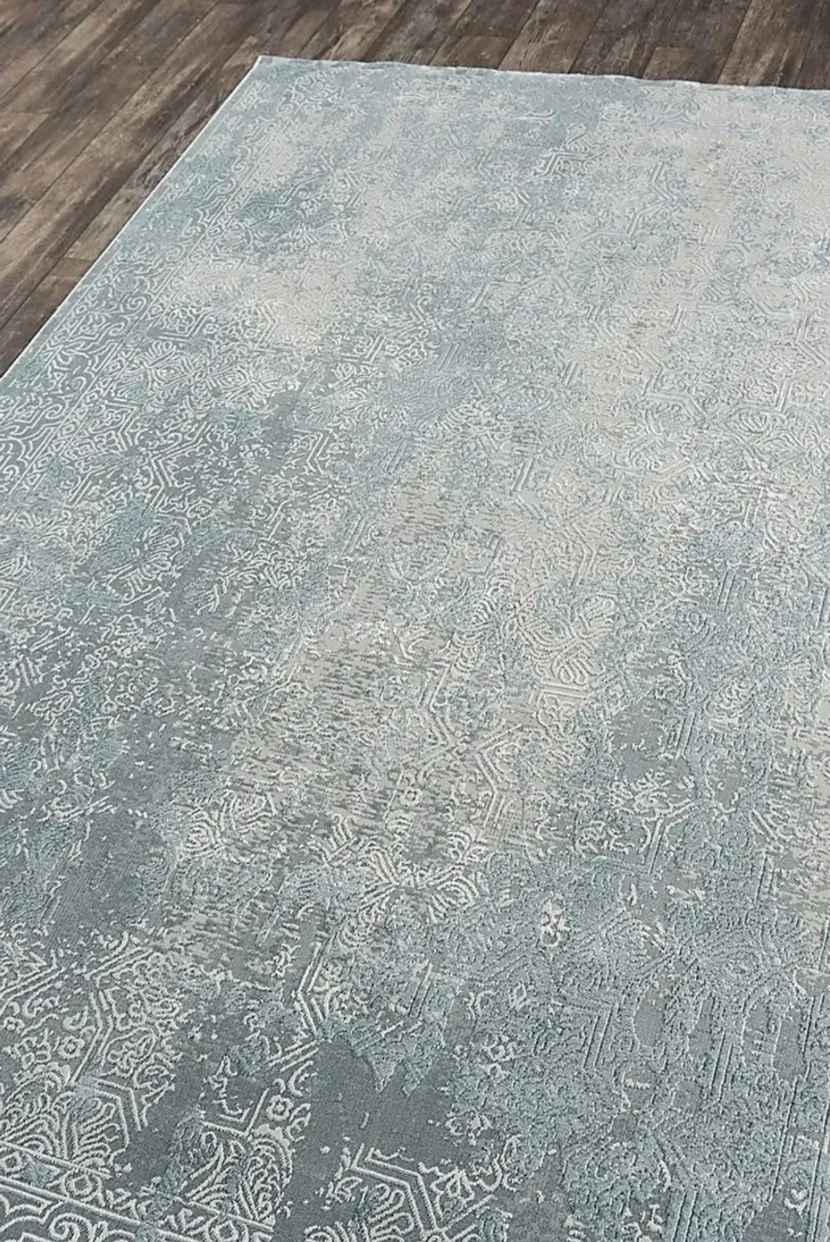 Kaze Ice Blue 3'10 x 5'7 Rug