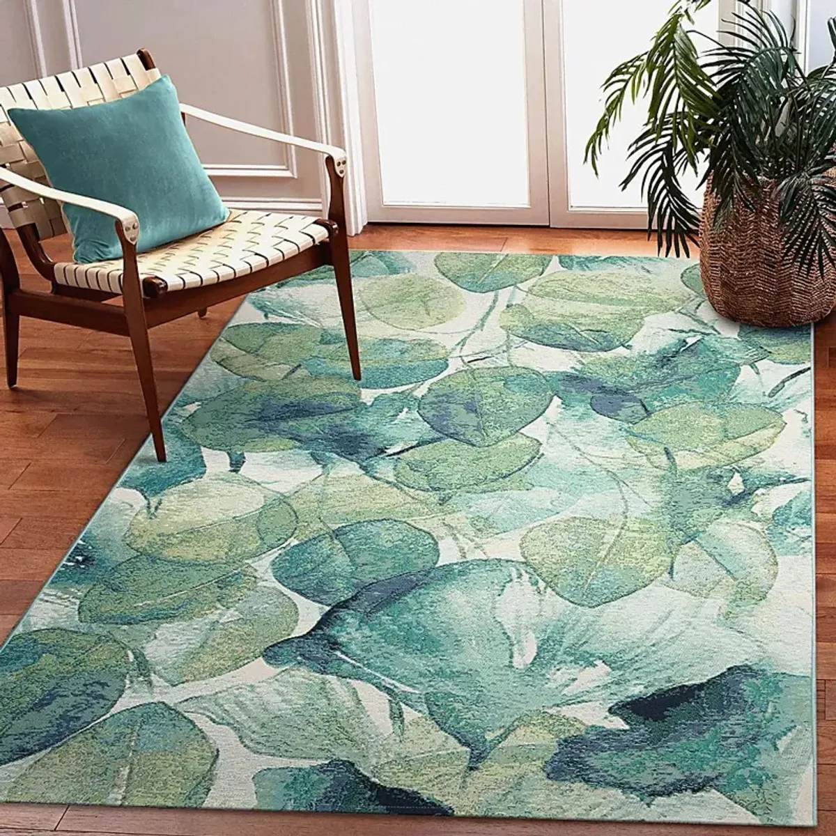 Eucapas Green 4'10 x 7'6 Indoor/Outdoor Rug