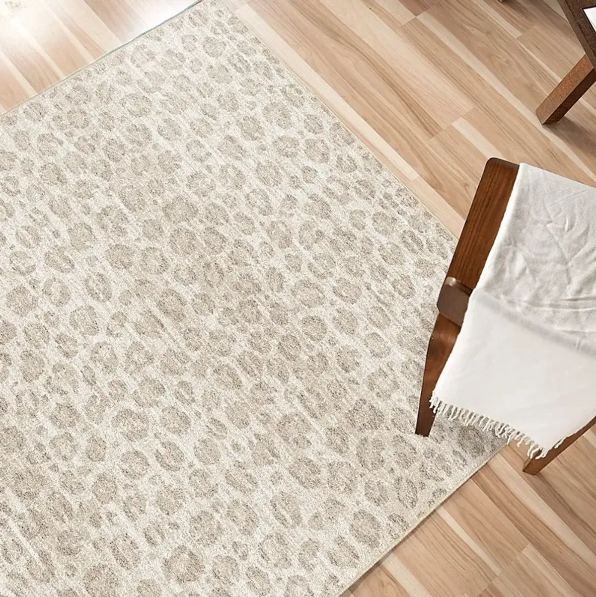 Merike Beige 5'3 x 7'6 Rug