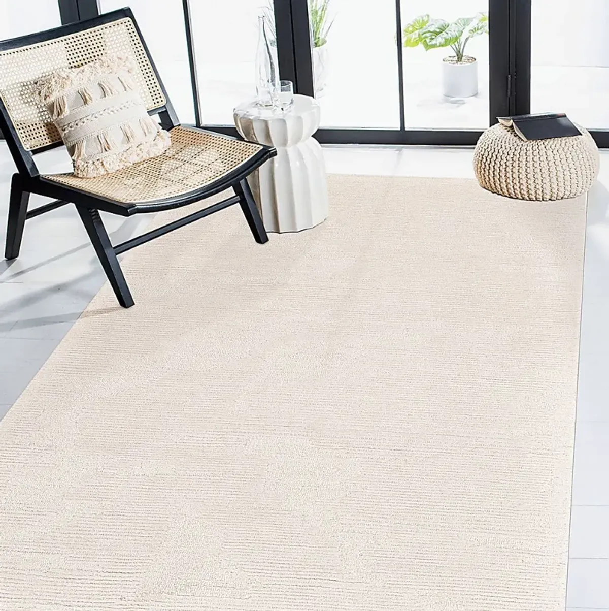 Sagasa Ivory 5' x 7'6 Rug