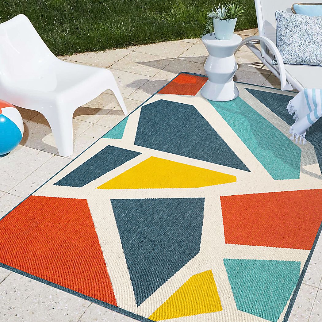 Evette Rios Karlisle Multi 5' x 7' Indoor/Outdoor Rug