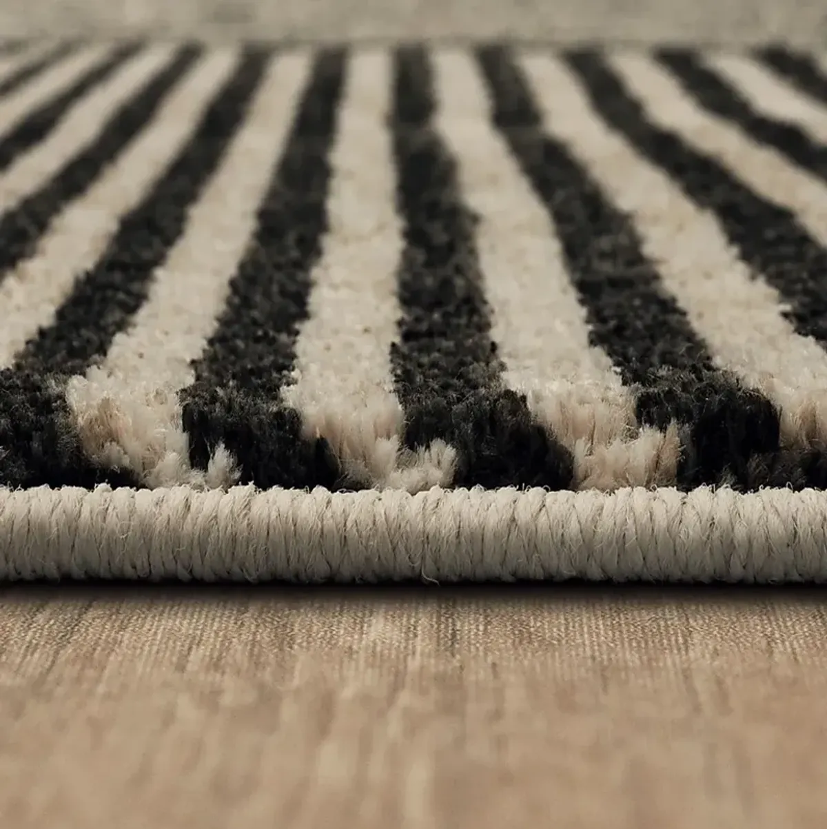 Bobby Berk Linea Black 5'3 x 7'10 Rug