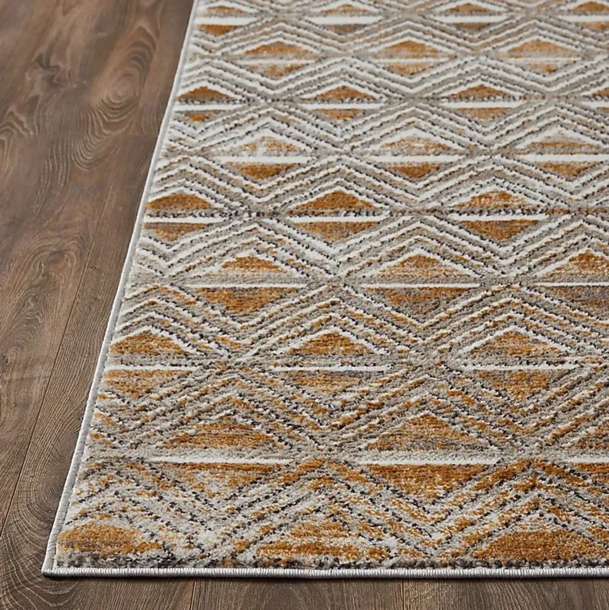 Alemza Beige 5'3 x 7'3 Area Rug