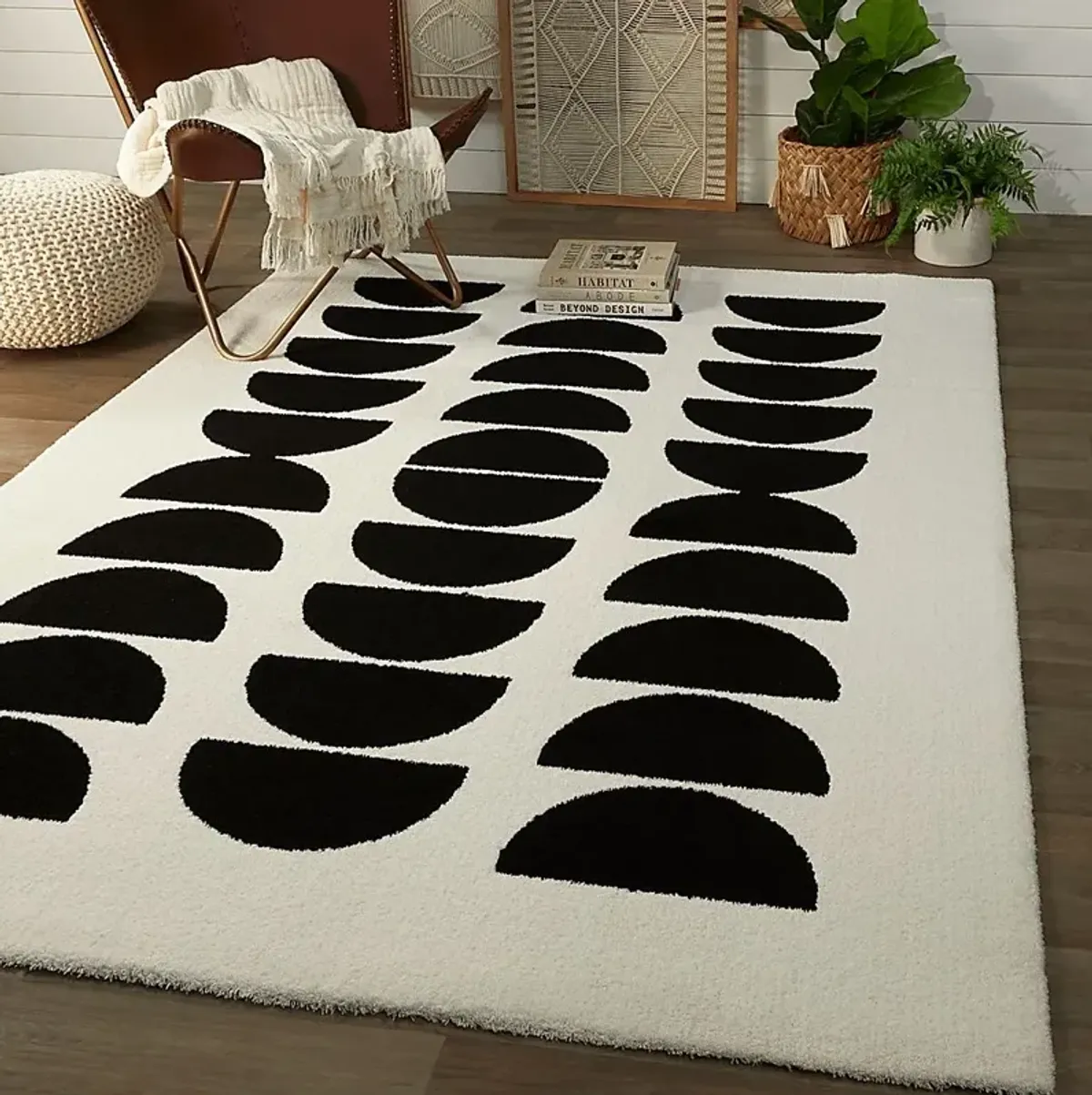 Wumolf Black/White 5'3 x 7' Rug