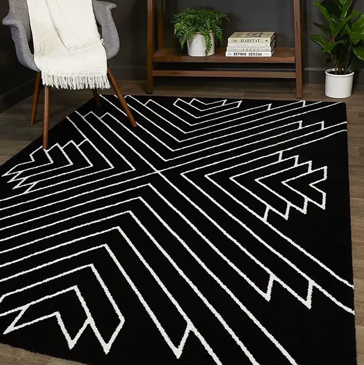 Wrilas Black/White 5'3 x 7' Rug