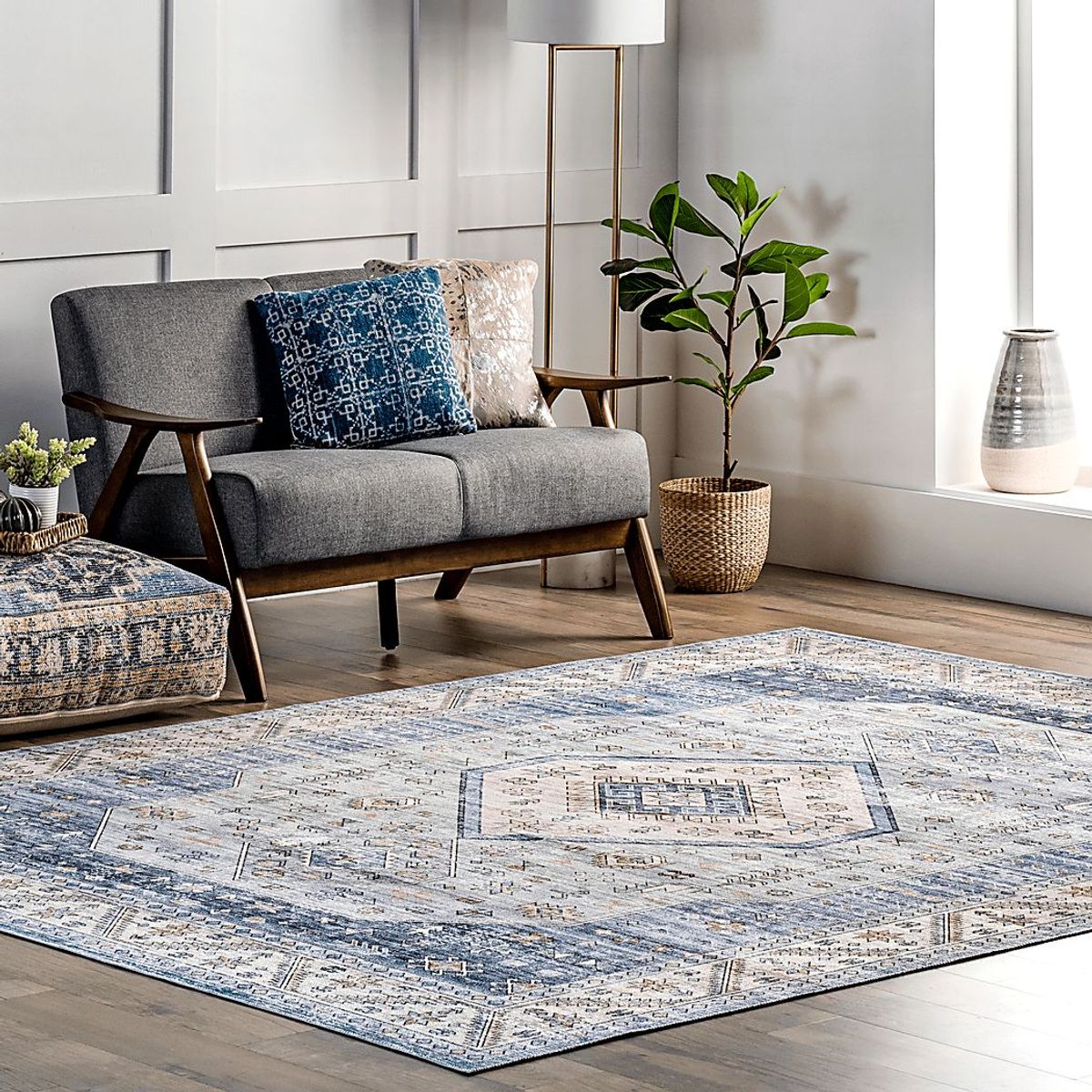 Amade Blue 5' x 8' Rug