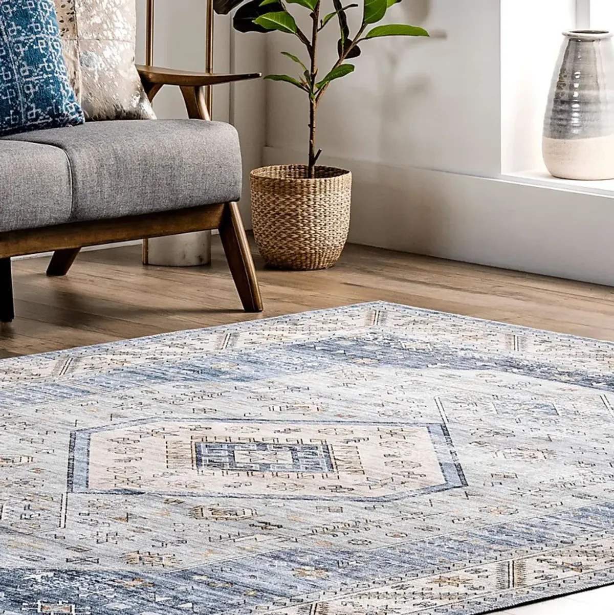 Amade Blue 5' x 8' Rug