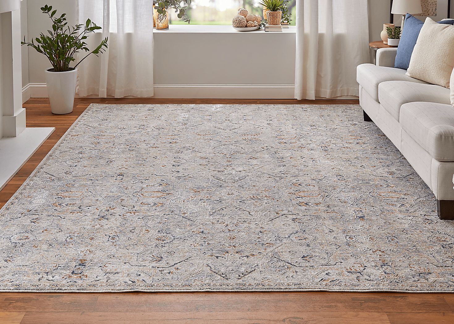 Hardara Ivory 5' x 7'6 Rug