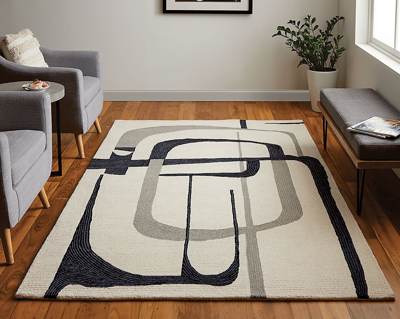 Nerida Ivory/Black 5' x 8' Rug