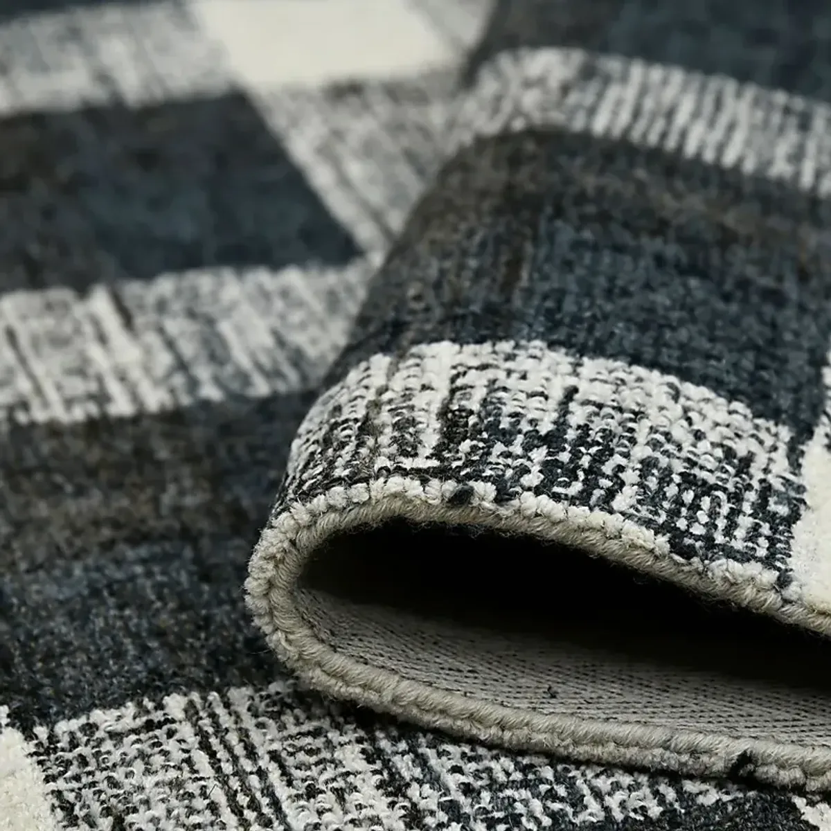 Arcton Charcoal 5' x 7'6 Rug